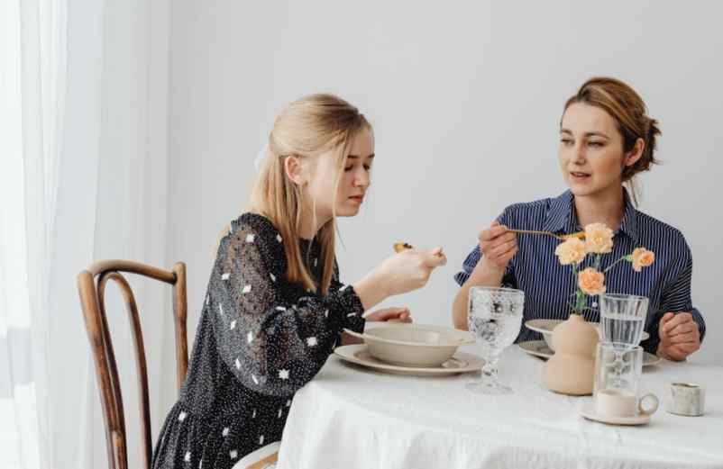 Adoptez de bonnes habitudes pour prévenir le reflux Le monde des 2 à 7 ans Adoptez de bonnes habitudes pour prévenir le reflux Le monde des 2 à 7 ans
